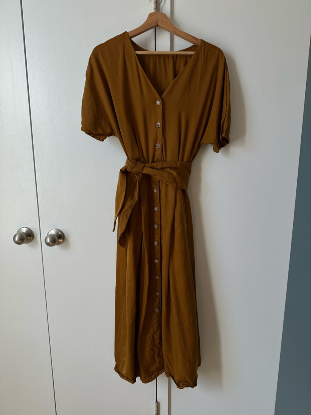 Vetta Capsule two-piece Midi Dress with Waist Tie in size 6